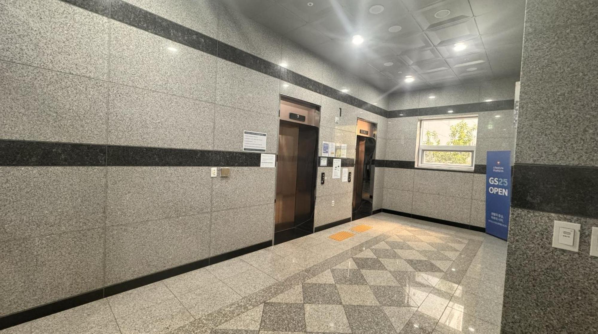 The Time Hotel Incheon Airport Exterior photo